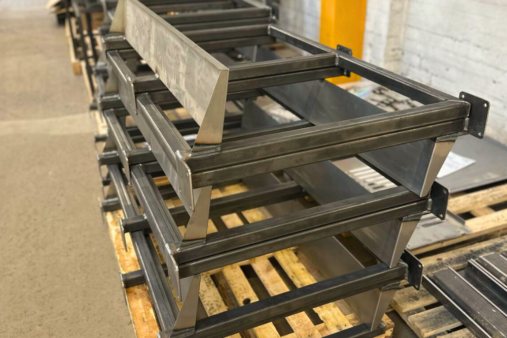 steel fabricated components used in earth moving equipment manufacturing